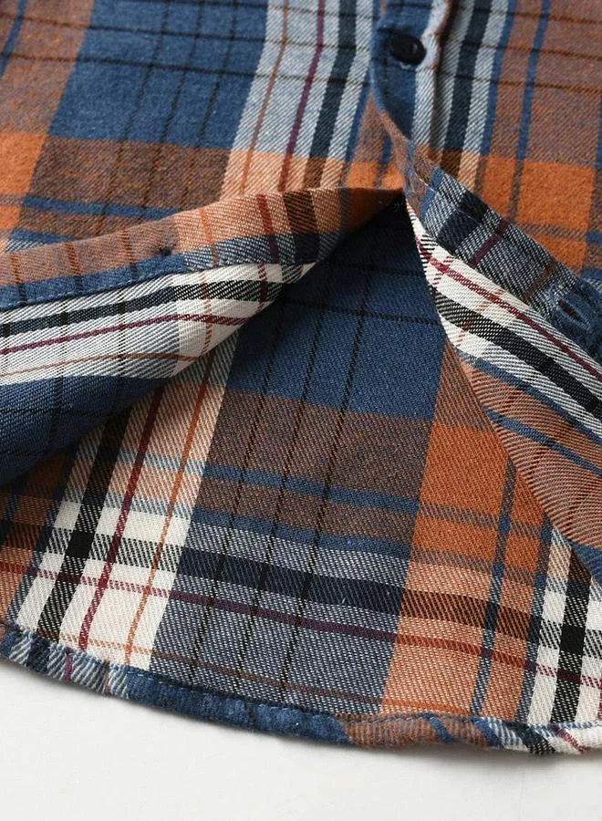 تايك تو قميص بطبعة مربعات وتفاصيل أزرار