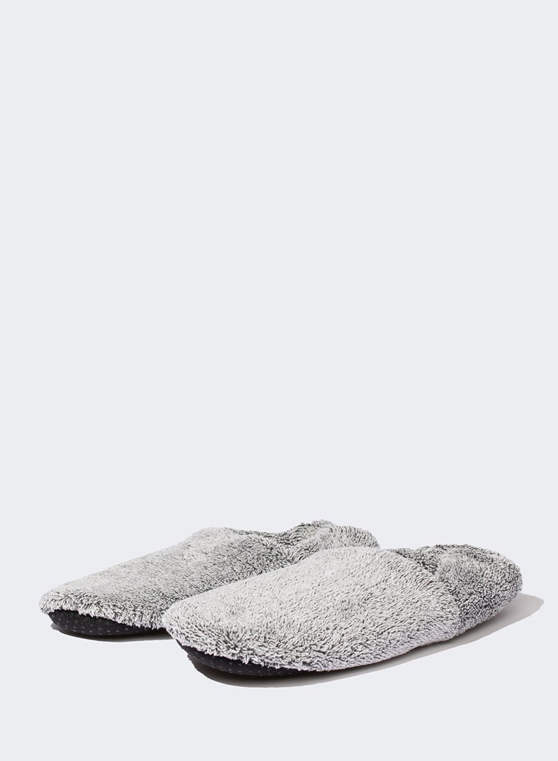 DeFacto Flat Sole Plush Slippers  - Image 3