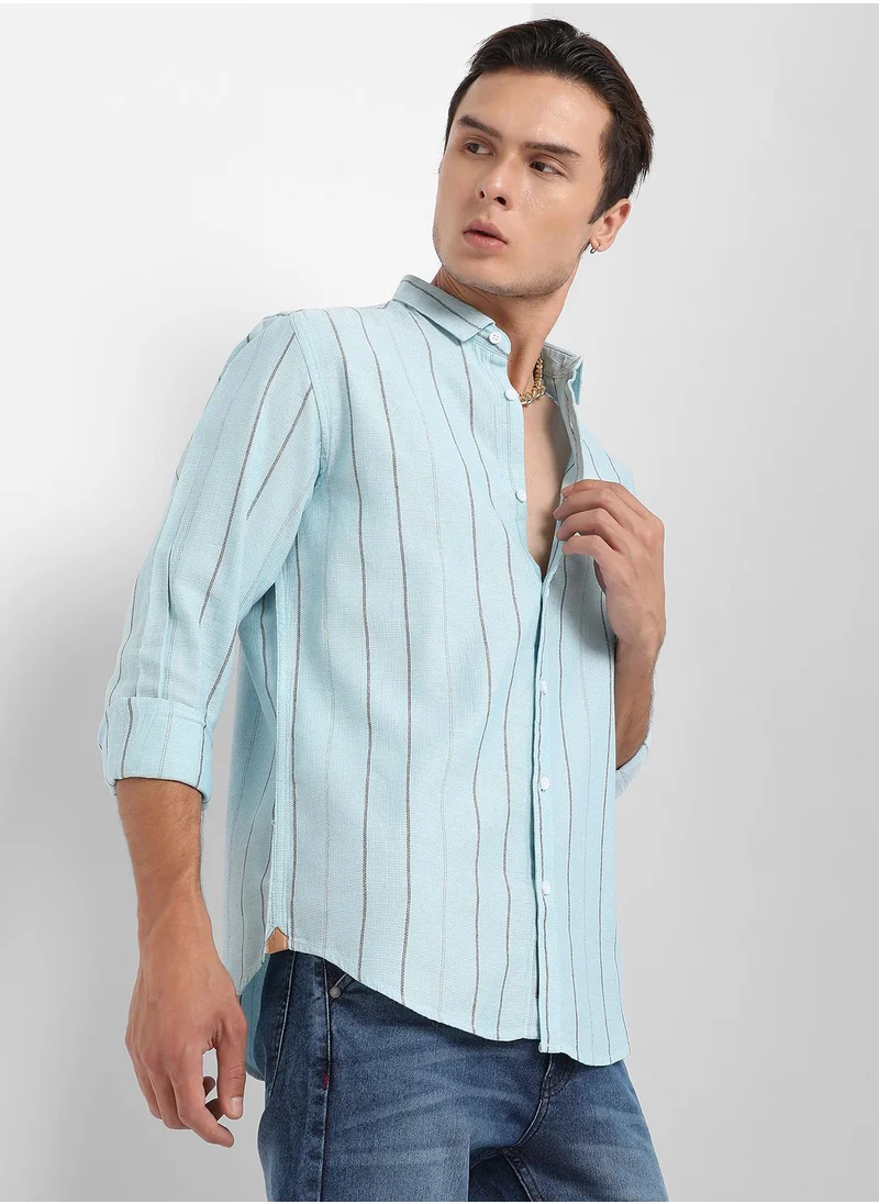 Campus Sutra Men's Light Blue Contrast Pinstriped Shirt