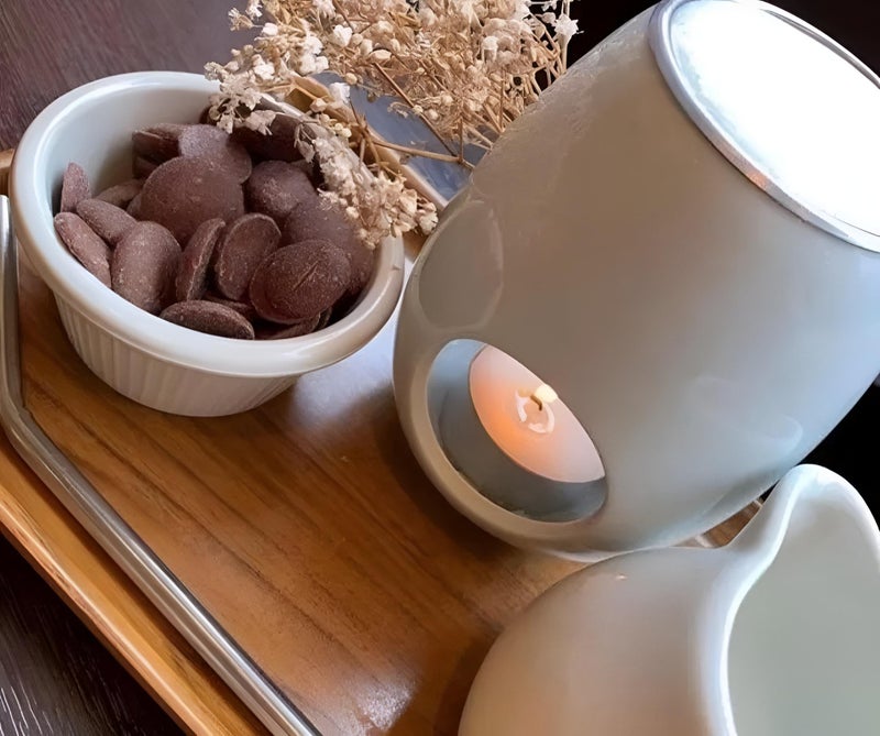 Chocolate Pot - Elegant White Porcelain Fondue Set for Melting Sweet Treats, Includes Durable Ceramic Bowl and Serving Utensils, Ideal for Romantic Dinners or Family Gatherings at Home Today (model 1) - Image 1