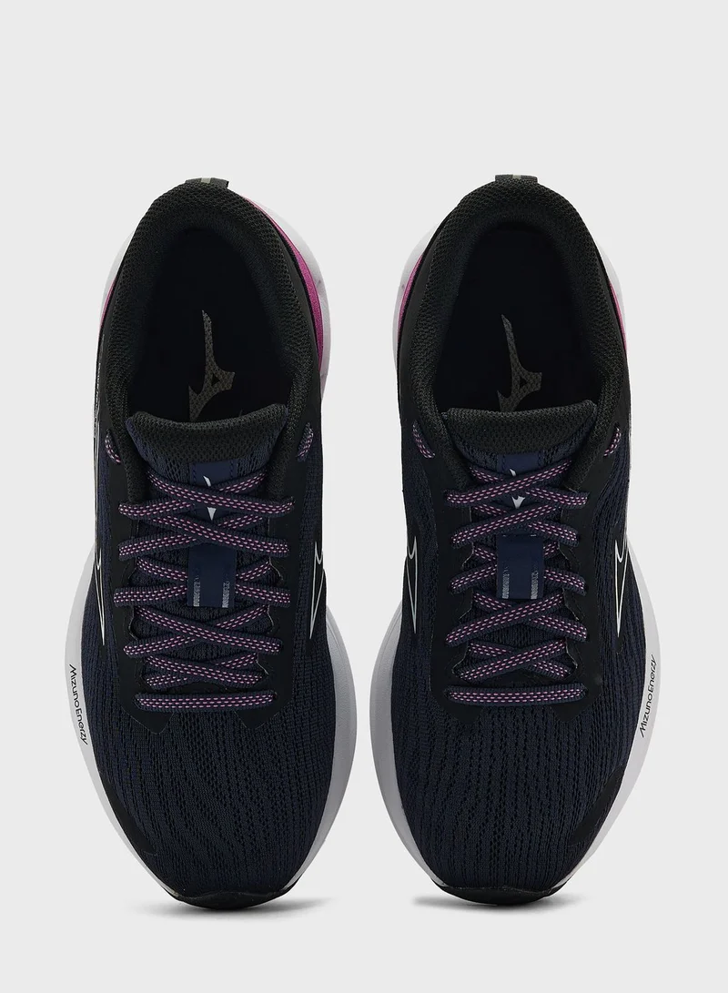 Mizuno Wave Revolt 3