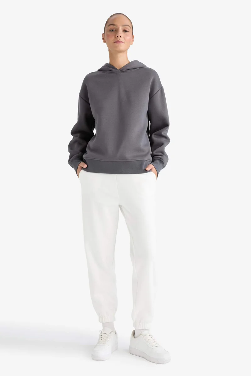 ديفاكتو Relax Fit Basic Hooded Sweatshirt