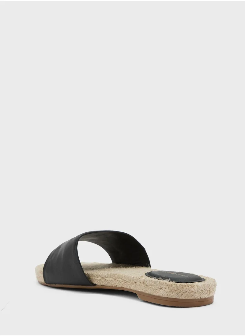 TOMMY HILFIGER Simple Flat Sandals