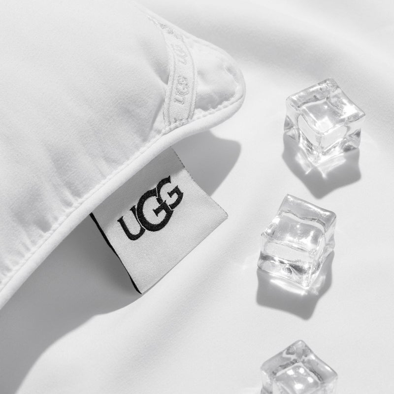 UGG Danielle Comforter Duvet Insert Cooling Lightweight Down Alternative Hypoallergenic Washable Quilted Fluffy Comforter Blanket Corner Tabs for Duvet Cover, King/California King, Bright White - Image 4