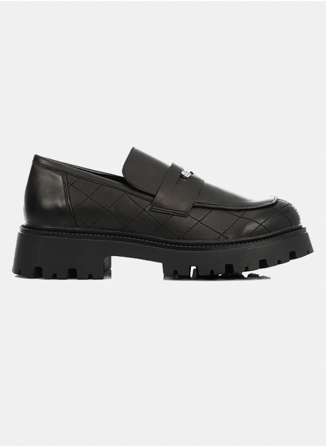 DejaVu - Fashionable Flat Comfort - Image 1