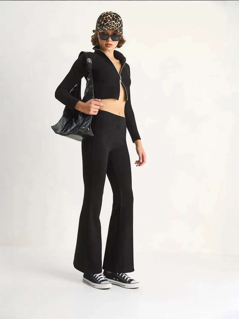 Others - invalid brand LUCCI Fitted V-Neck Knitted Two-Piece Coord Set