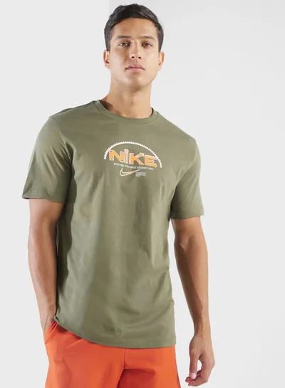 Nike Logo Gu Type Sp24 T-Shirt