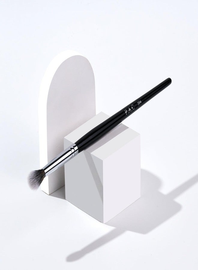 PAC Eyeshadow Blending Brush 204 - Image 5