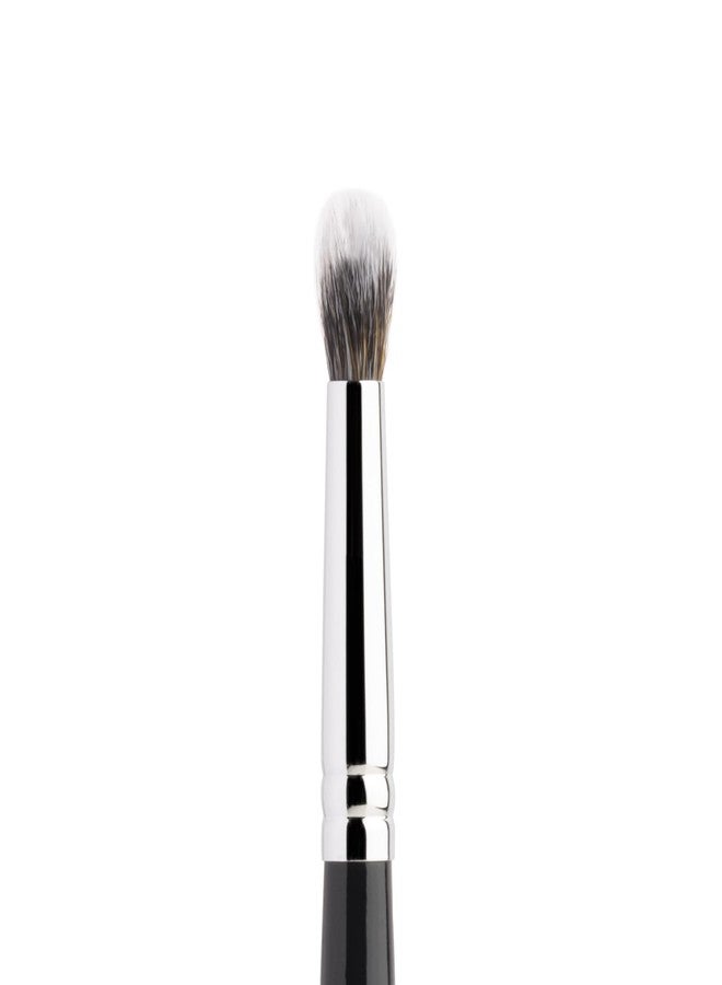 PAC Eyeshadow Blending Brush 204 - Image 3