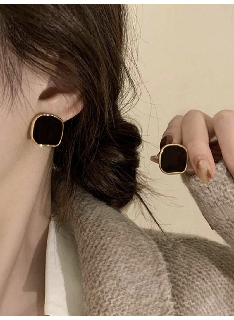 Vintage-Style Elegant Cube Earrings (1 Pair) - Image 1