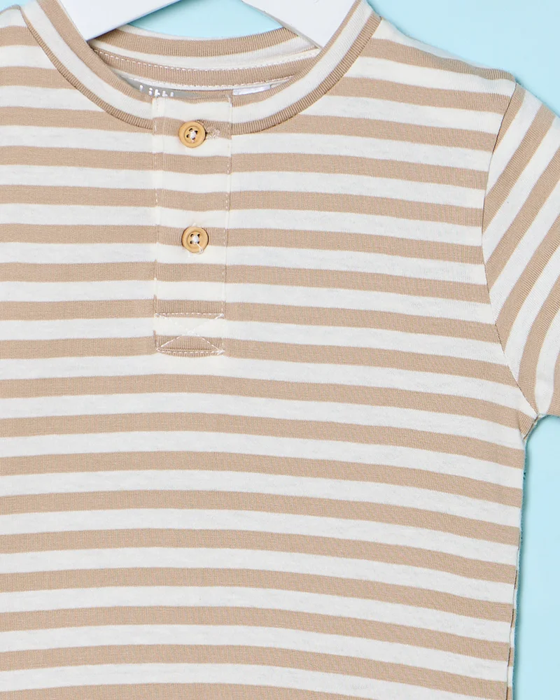 ردتاغ Infant Boys White Striped T-shirt