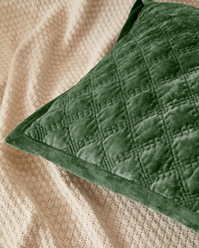 COCOPLOCEUS 1 Piece 18X18 Pillow Cover Green Velvet Quilted Pillow Cover Farmhouse Square Cushion Cover Soft Decorative Texture Pillow Cover for Couch Sofa Bed Bedroom Car Living Room - Image 2