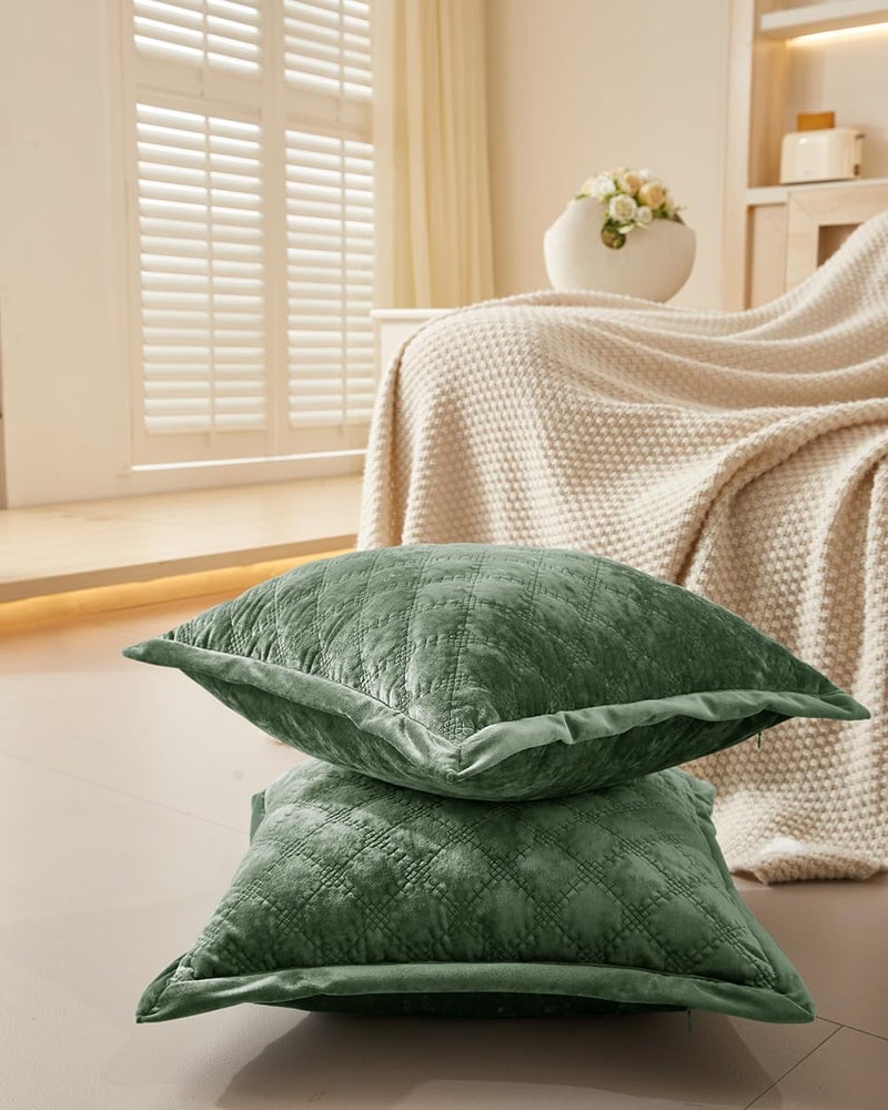 COCOPLOCEUS 1 Piece 18X18 Pillow Cover Green Velvet Quilted Pillow Cover Farmhouse Square Cushion Cover Soft Decorative Texture Pillow Cover for Couch Sofa Bed Bedroom Car Living Room - Image 3
