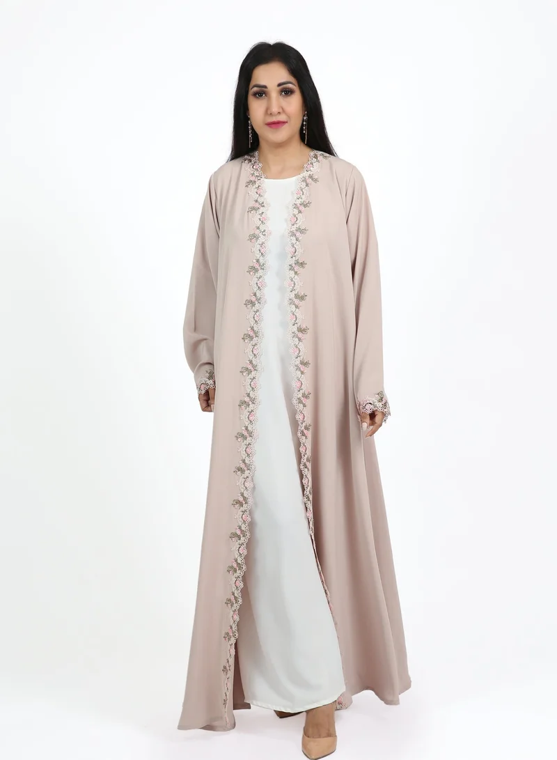 نيكياس عباية نيدا مع دانتيل من الأمام والأكمام