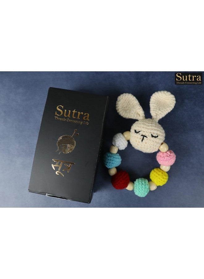 سوترا لعبة خشخشة أرنب سوترا مصنوعة يدويًا | لعبة صوفية عضوية 100% لحفل استقبال المولود والهدايا | خشخشة محشوة محبوكة يدويًا للأطفال الصغار | ألعاب ناعمة مقاس 5 × 5 بوصة للأطفال البنات والأولاد - Image 3