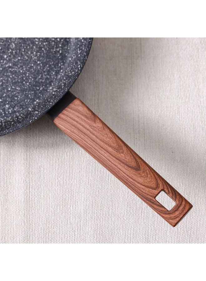 DANUBE HOME Chef's Delight Bistro Bliss Fry Pan – Non-Stick Durable Frying Pan for Gas & Induction Cooktops – Easy Clean Cooking Pan for Eggs, Meats, Vegetables, Kitchen 28x5.2cm - Brown