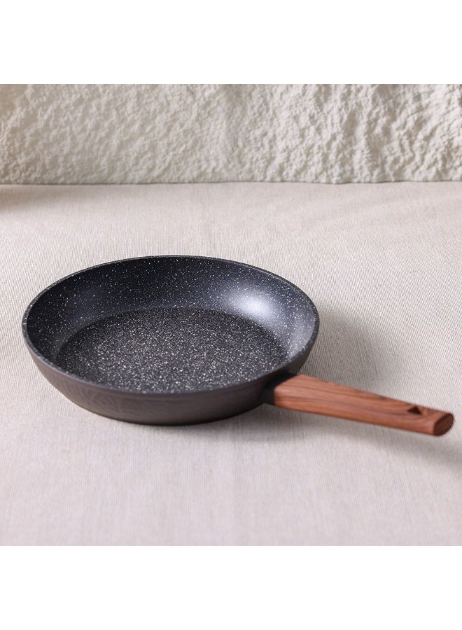 DANUBE HOME Chef's Delight Bistro Bliss Fry Pan – Non-Stick Durable Frying Pan for Gas & Induction Cooktops – Easy Clean Cooking Pan for Eggs, Meats, Vegetables, Kitchen 28x5.2cm - Brown - Image 1