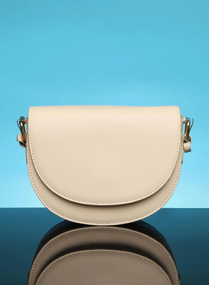 Haute Sauce Haute Sauce Women's Urban Curve Sling Bag For Casual Wear | Ivory White Colour | One-Size| Magnetic Closure | Vegan Leather Material | Detachable Sling | Handbag For Woman & Girls