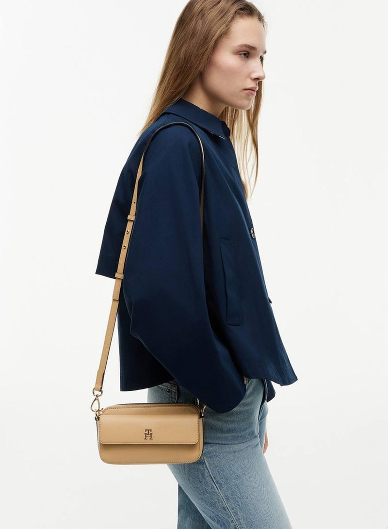 TOMMY HILFIGER Hilfiger Icon Crossbody Camera Bag - Image 2