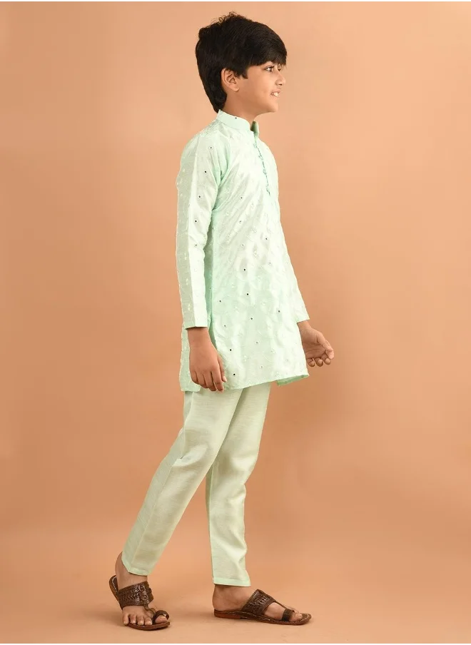 ليلك Kurta Pajama Set