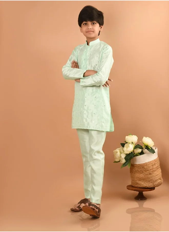 ليلك Kurta Pajama Set