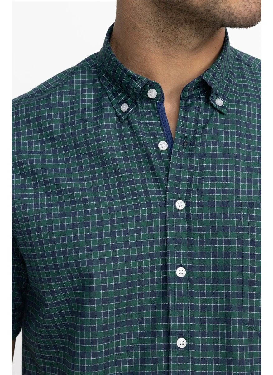 Tudors Classic Fit Short Sleeve Plaid Button Collar Men's Green Shirt