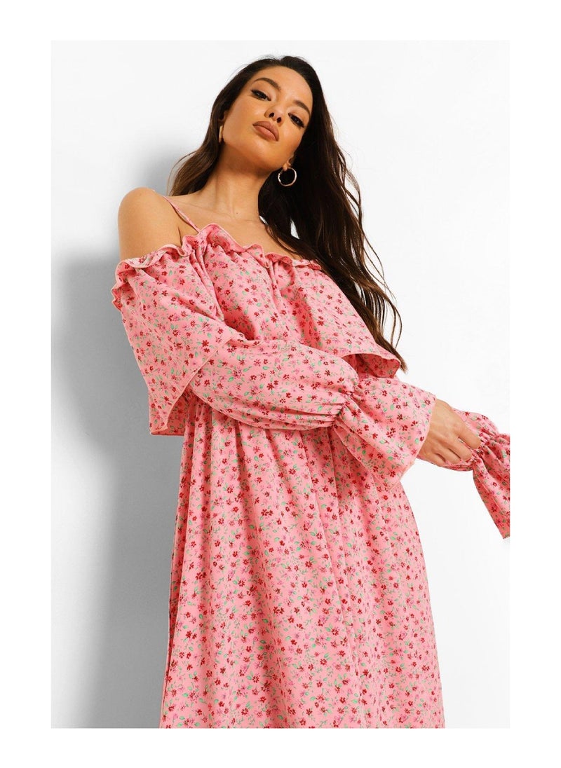 boohoo - Ruffle Cold Shoulder Maxi Dress - Image 1