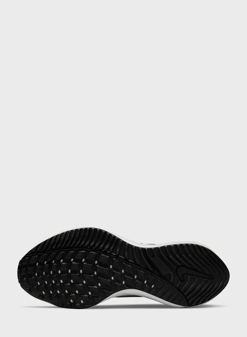 Nike Air Zoom Vomero 16
