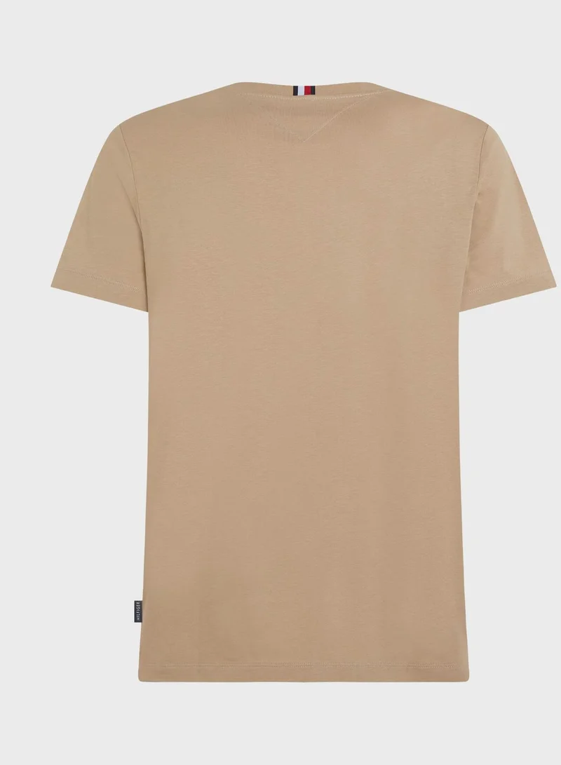 TOMMY HILFIGER Track Graphic T-Shirt