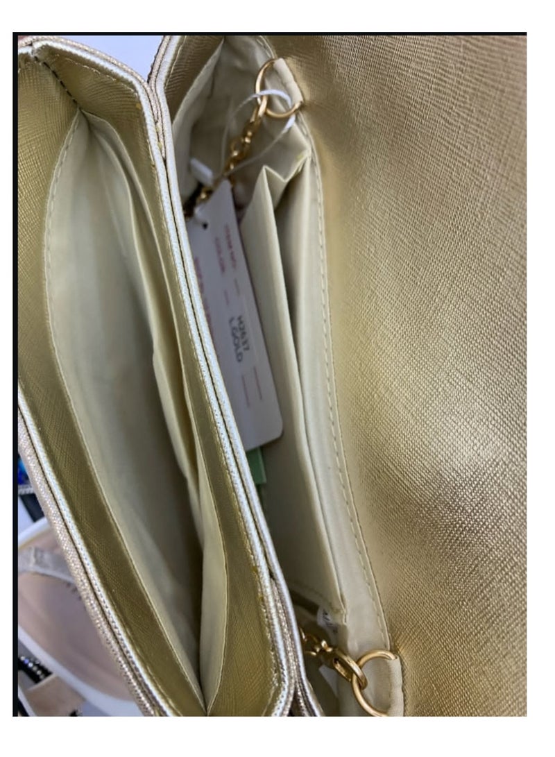 شنطة سوارية حريمي دهبي أنيقة للمناسبات والسهرات – شنطة كروس بحجم واسع وخامة فاخرة – حقيبة يد نسائية شيك تناسب جميع الإطلالات - Image 4