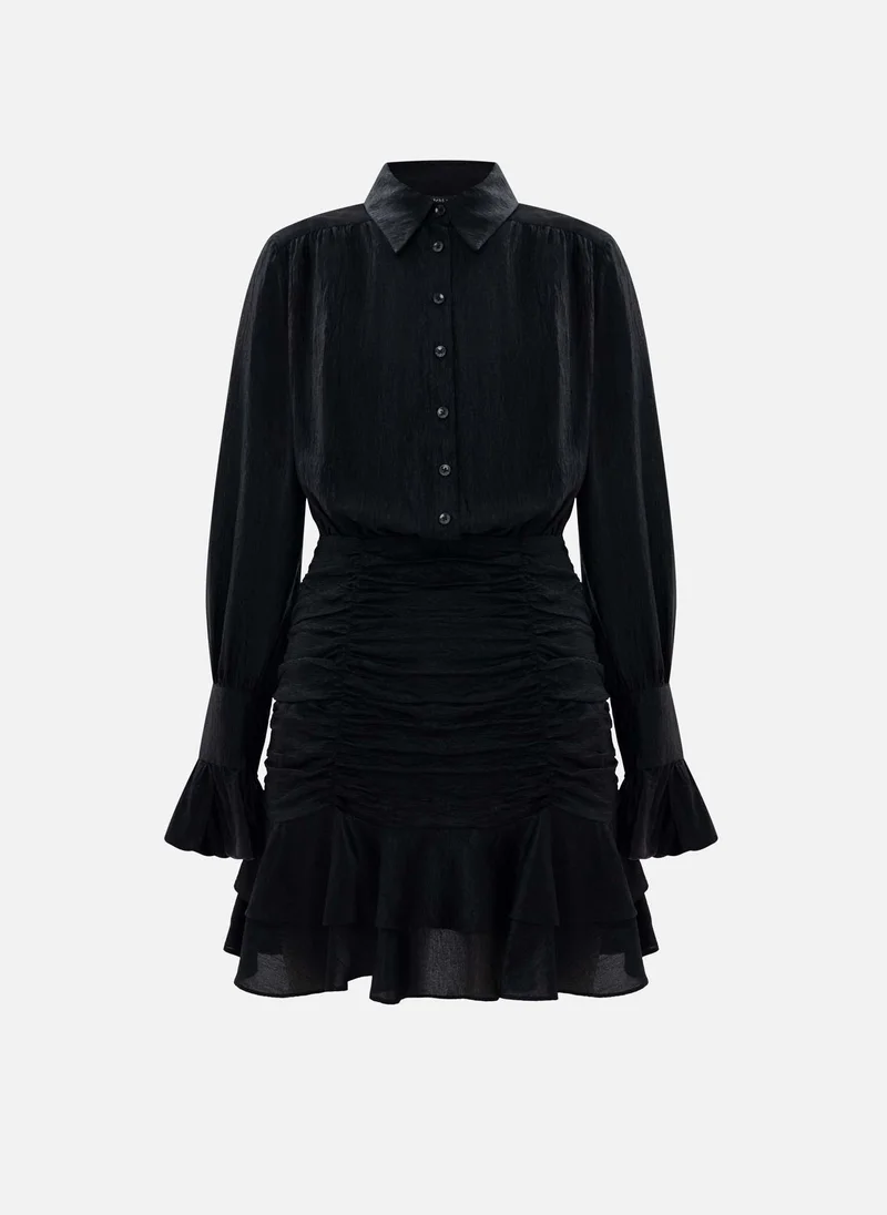 ليتشي فستان قصير مع تنورة مجمعة وأزرار صغيرة متطابقة