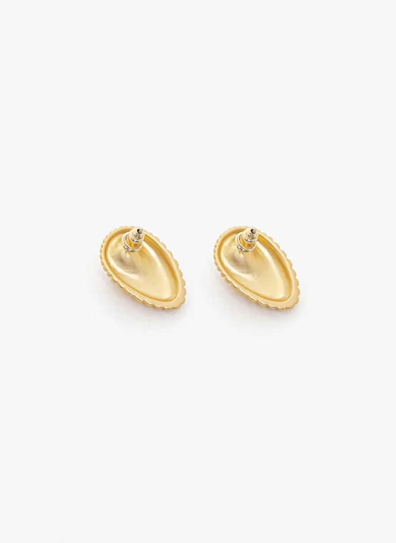 Lichi Oval stud earrings with a ribbed texture