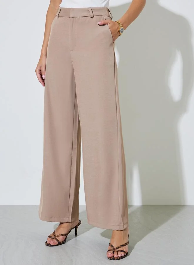 ستايلي Beige Solid Wide Leg Pants