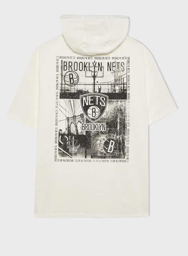 DeFacto Oversize Fit Brooklyn Nets Licensed Hooded T-Shirt