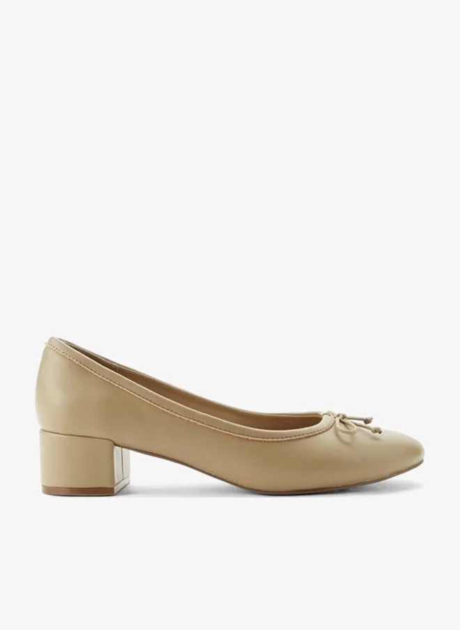 سيليست Women Bow Detail Block Heel Shoes