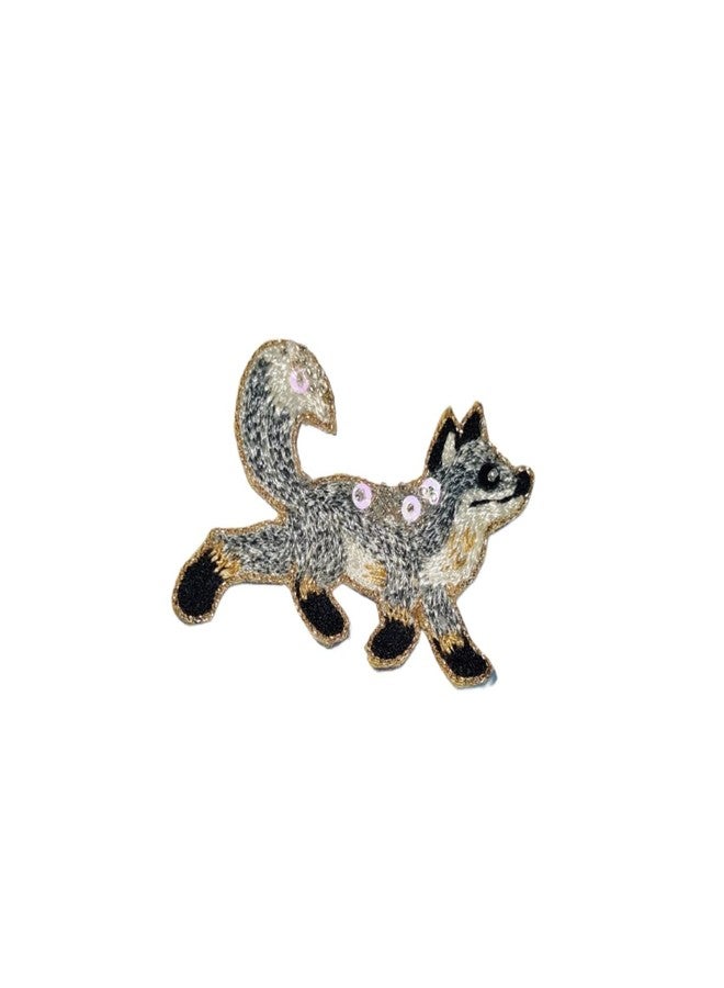 Abeo Handmade Fox Brooch, Beaded Embroidery, 5-6 cm, Grey and Black, Animal Design - Image 1