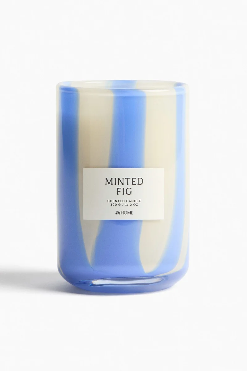 اتش اند ام شمع عطري في حامل زجاجي