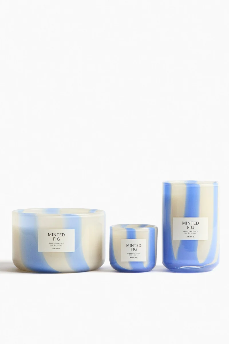 اتش اند ام شمع عطري في حامل زجاجي