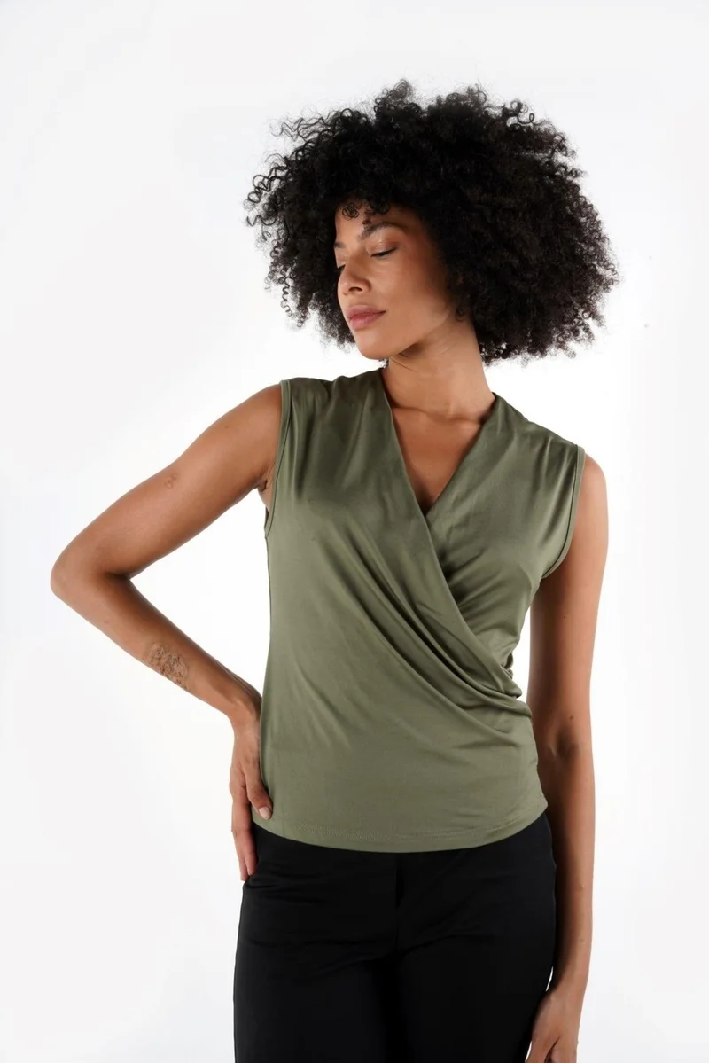 الكسندر جاردي Double Breasted Sleeveless Blouse (B24-38001)