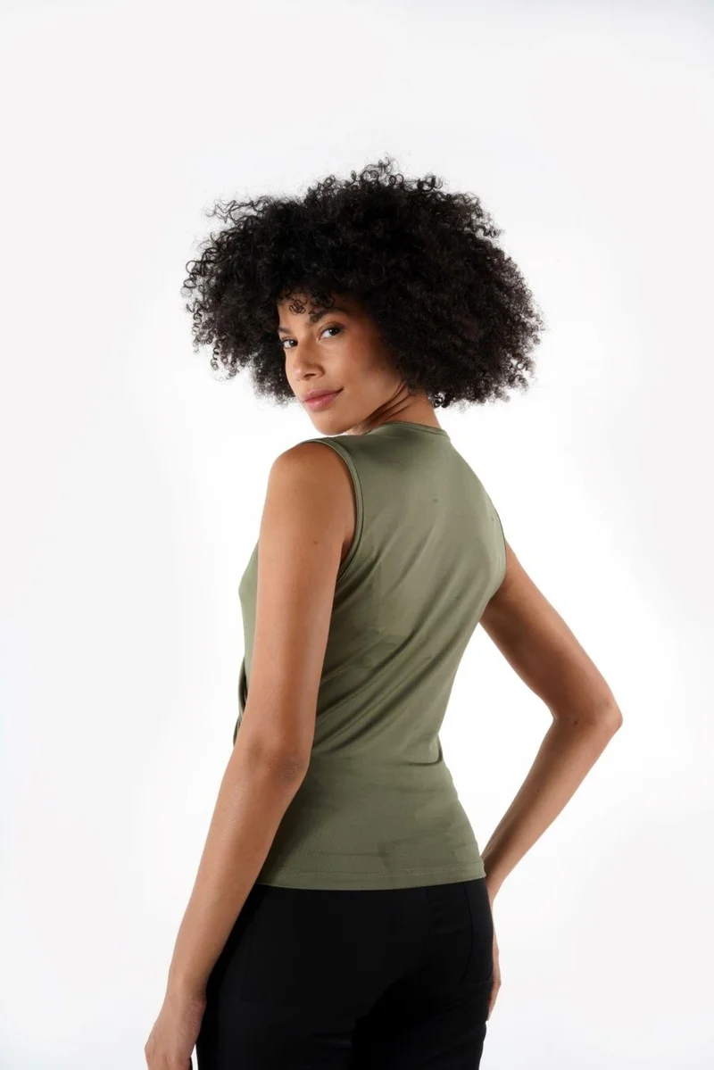 الكسندر جاردي Double Breasted Sleeveless Blouse (B24-38001)