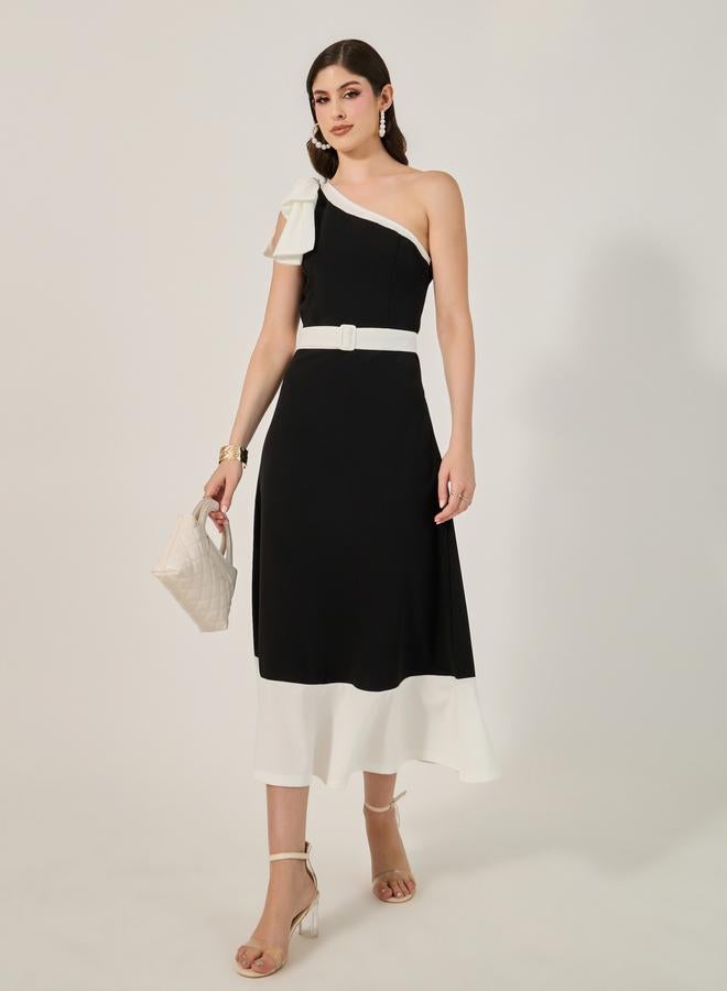 ستايلي فستان بحزام غير متماثل - Image 1