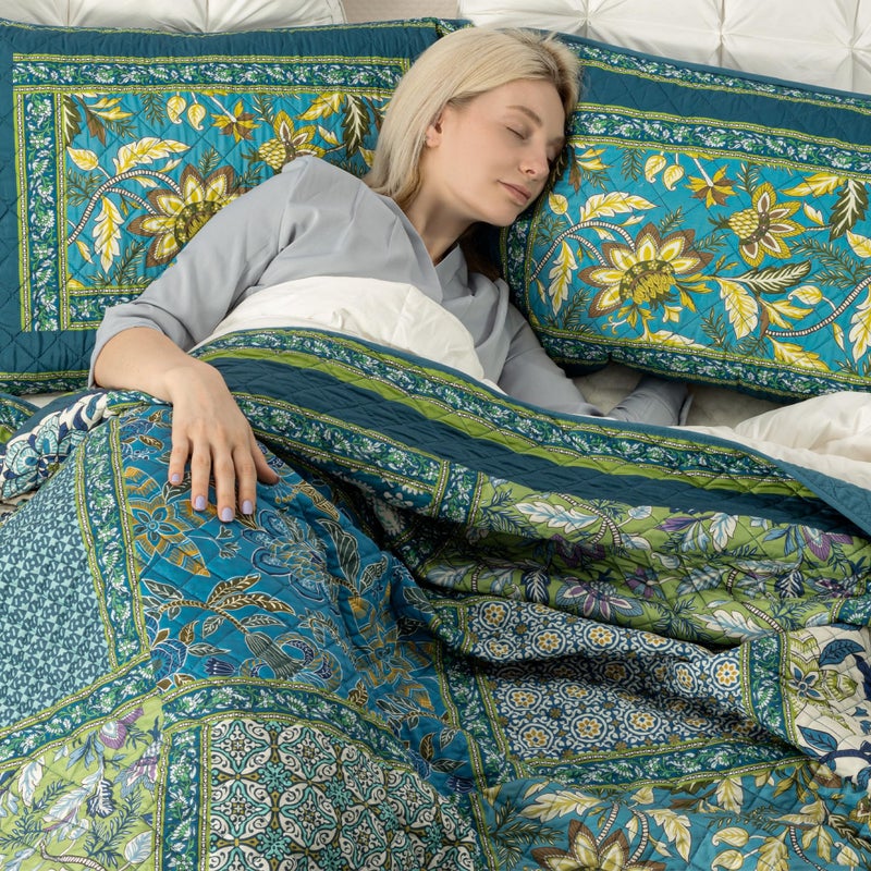 TEXSTEAD Queen Quilt Set for Bed - 100% Cotton Quilts Patchwork Comforter Coverlet Bedspread Reversible 90"x90" with 2 Pillow Shams - Image 4