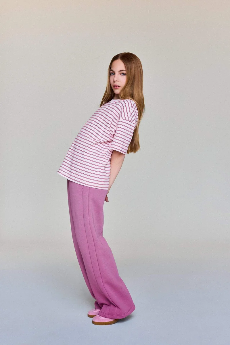 ديفاكتو Girl Oversize Fit Crew Neck Short Sleeve T-Shirt