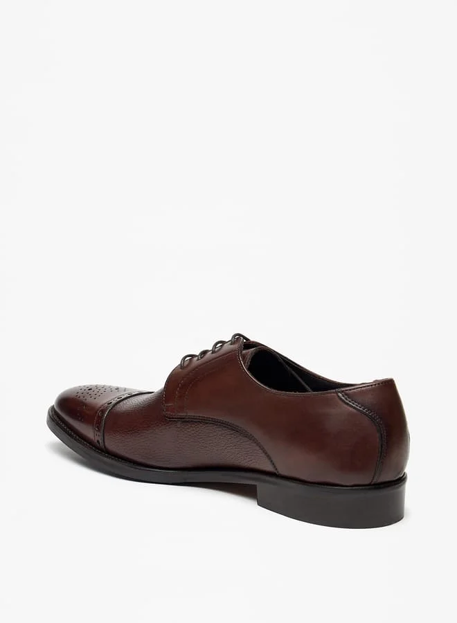 دوتشيني Mens Textured Derby Shoes with Lace-Up Closure