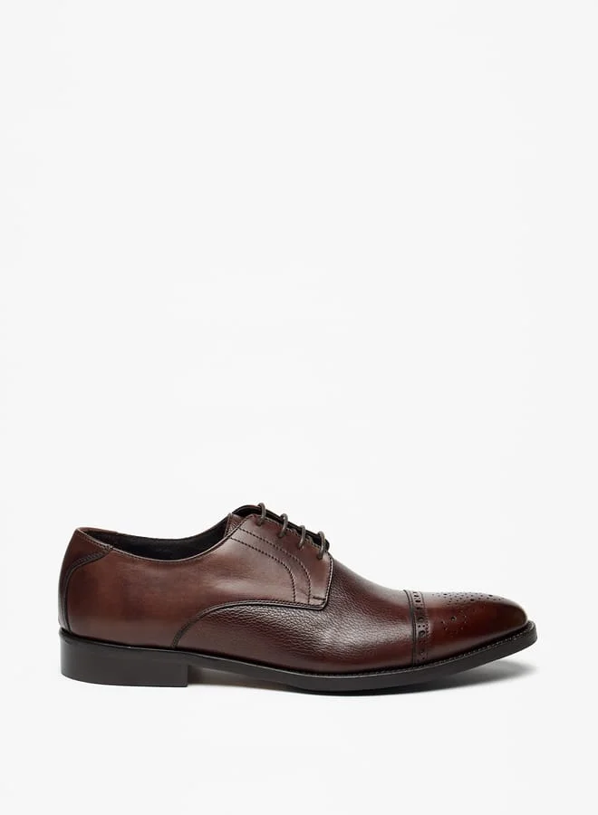 دوتشيني Mens Textured Derby Shoes with Lace-Up Closure