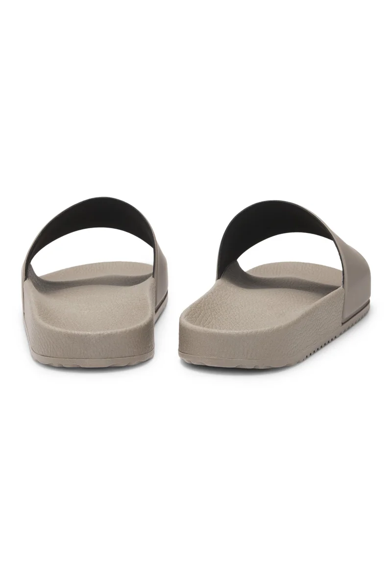 هوجو سلايدز بحزام شعار