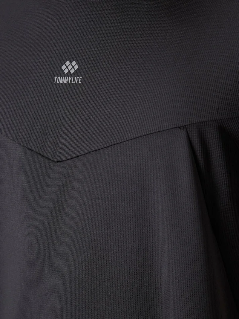 تومي لايف TOMMY Men's Solid Polyester Crew Neck T-Shirt