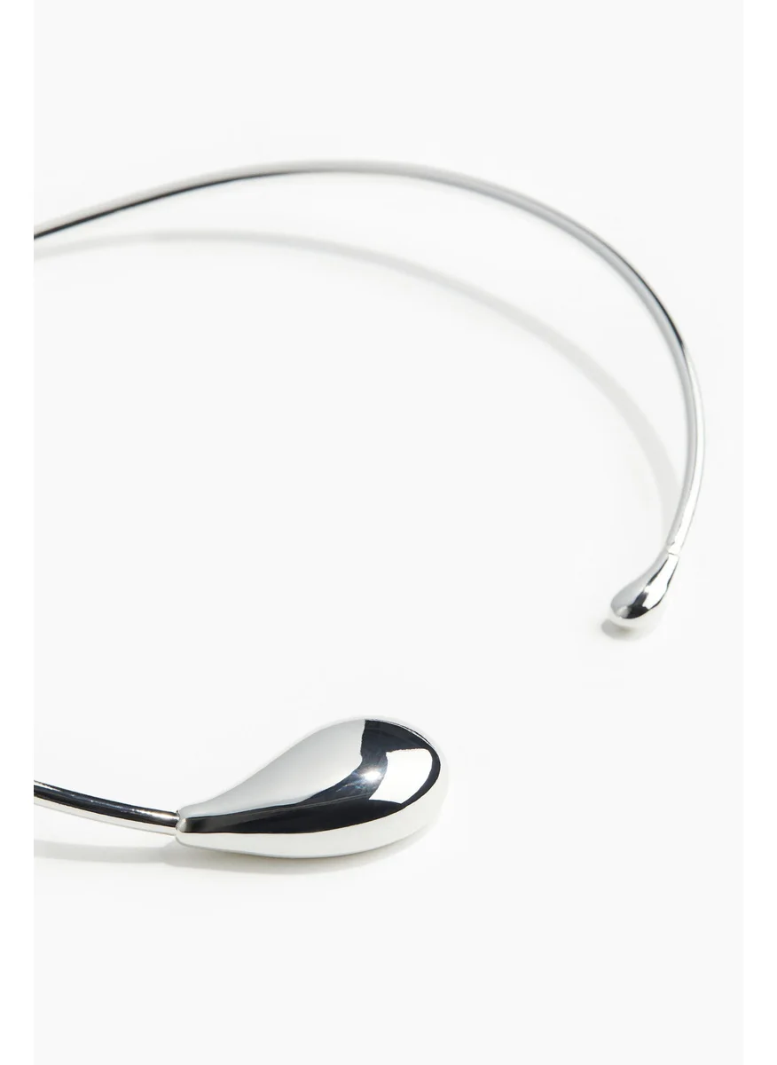 H&M Rigid Necklace