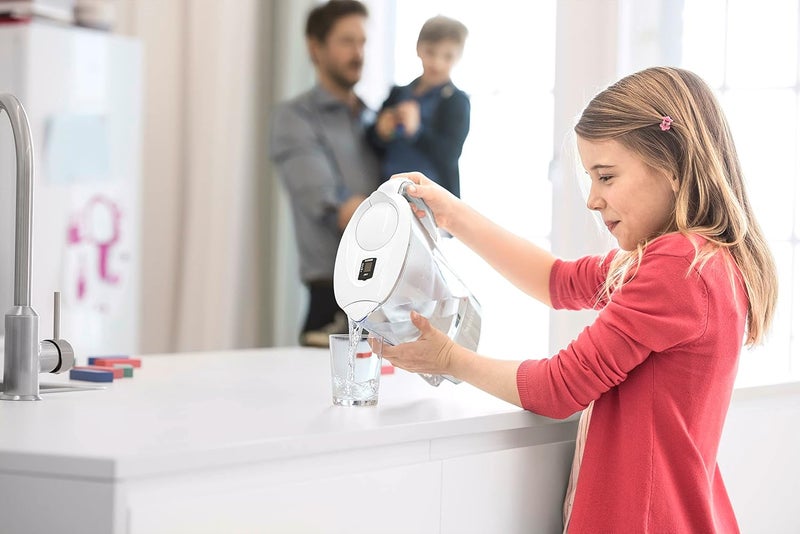 BRITA Marella fridge water filter jug for reduction of chlorine, limescale and impurities, Includes 1 x MAXTRA+ filter cartridges, 2.4L -Graphite - Image 5