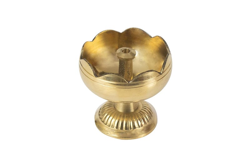 Spillbox Spillbox Traditional Brass Diya for Puja Pooja Aarti Arti Deepak Deepam Oil Lamp for Home Temple Puja Articles Decor GiftsSMDTB 1 